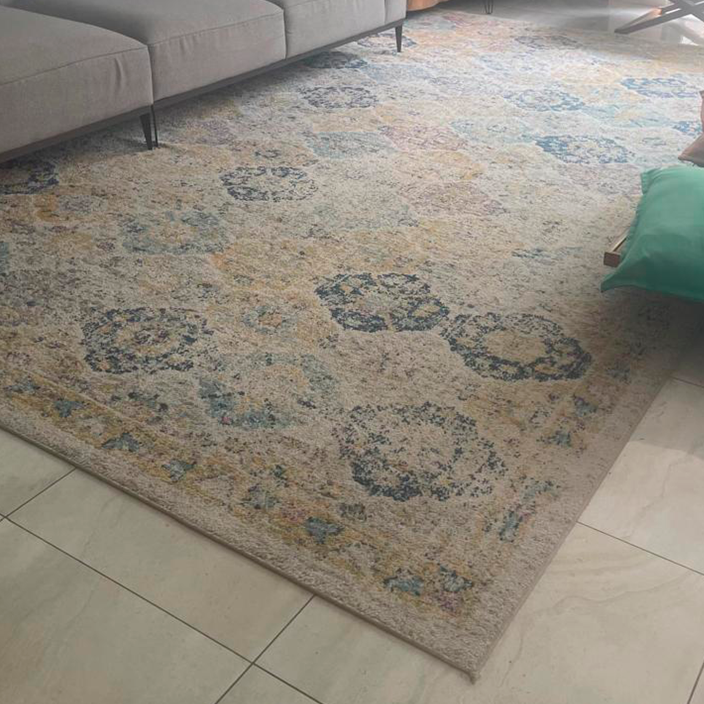 Alfombra grande tipo persa