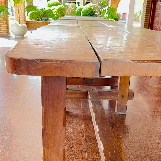 Mesas de madera de tajibo