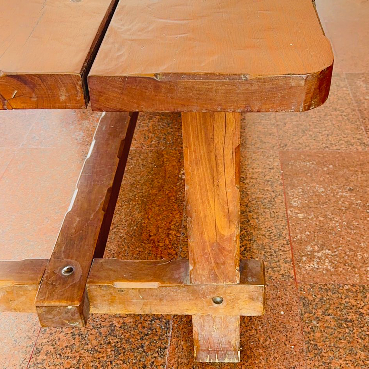 Mesas de madera de tajibo
