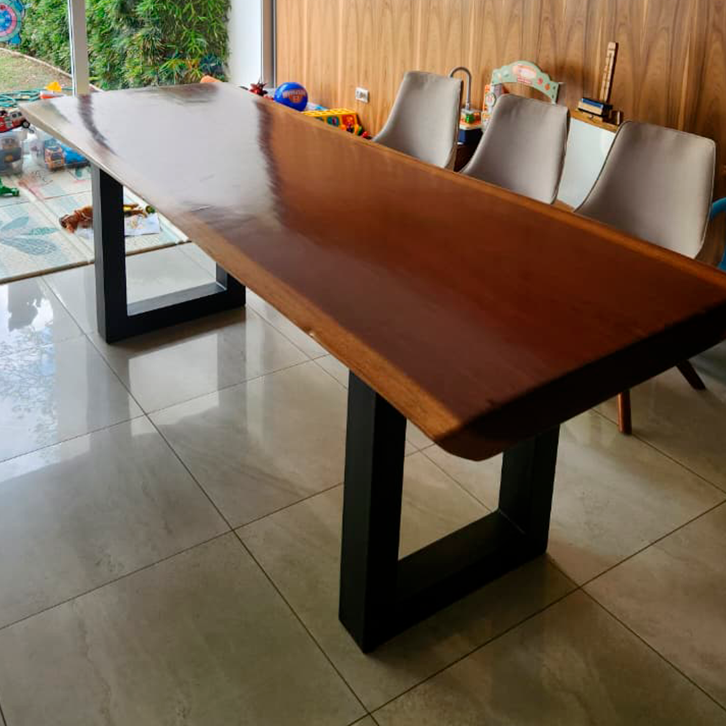 Mesa comedor de madera