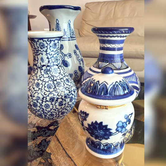 Set de cuatro jarrones decorativos