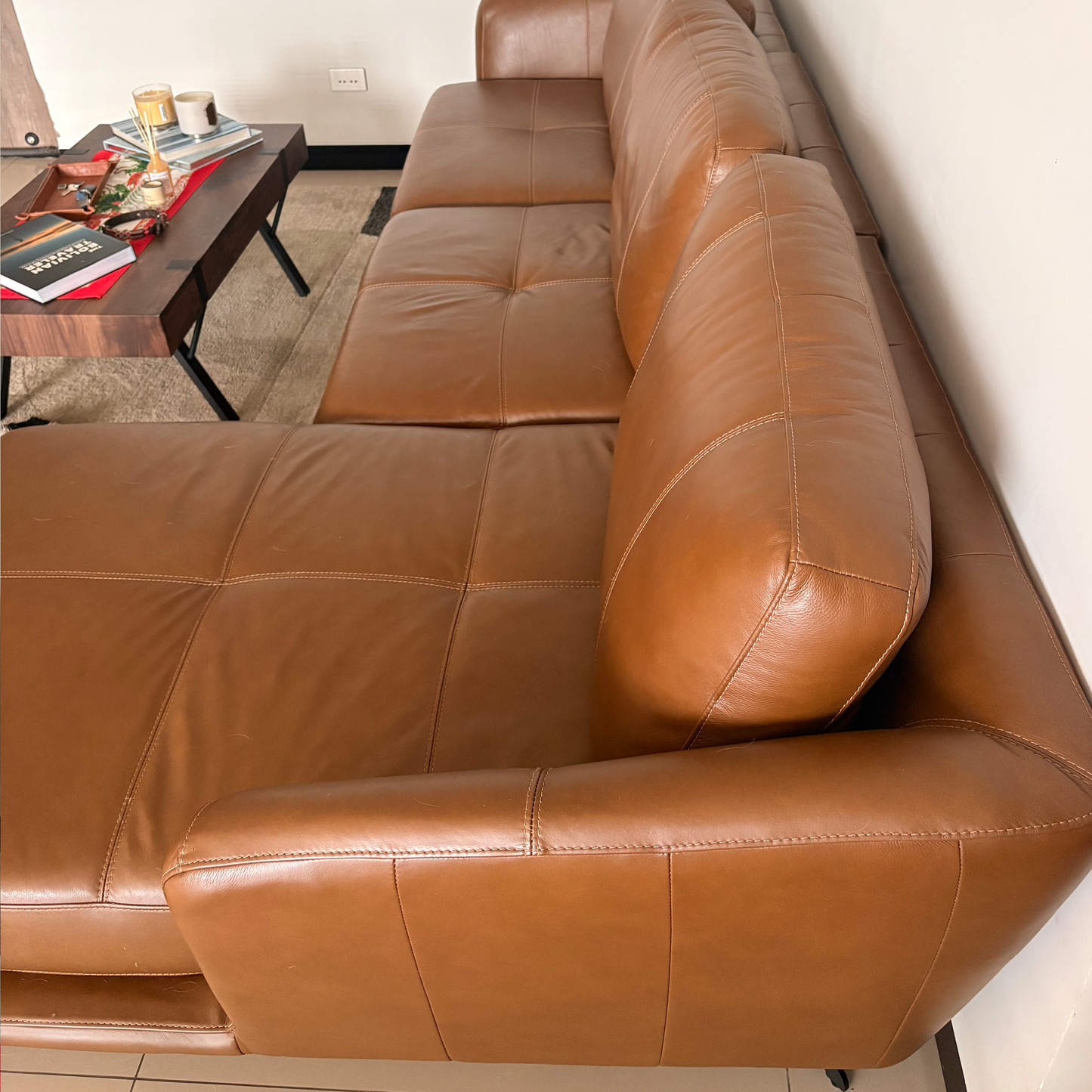 Sofá de cuero en L color Capuccino